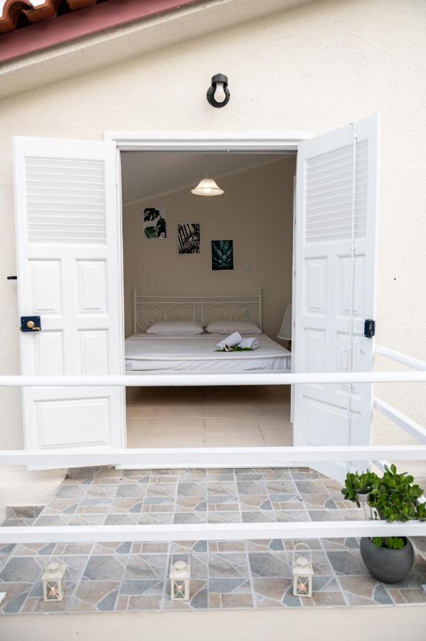 Sea View Residence Nea Kios Exteriér fotografie